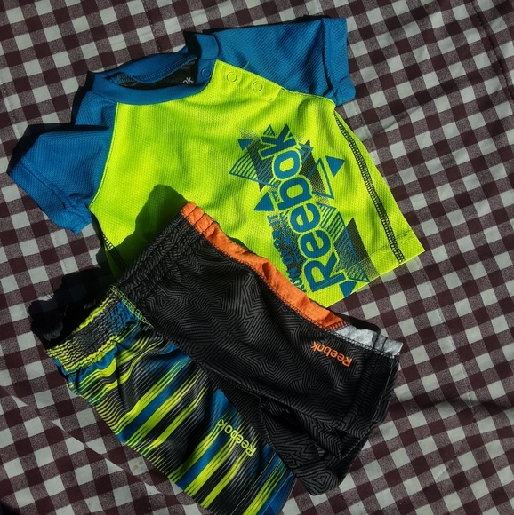 🍀3/15 Little baby boy Reebok Activewear Set size 0-3 - Picture 4 of 10